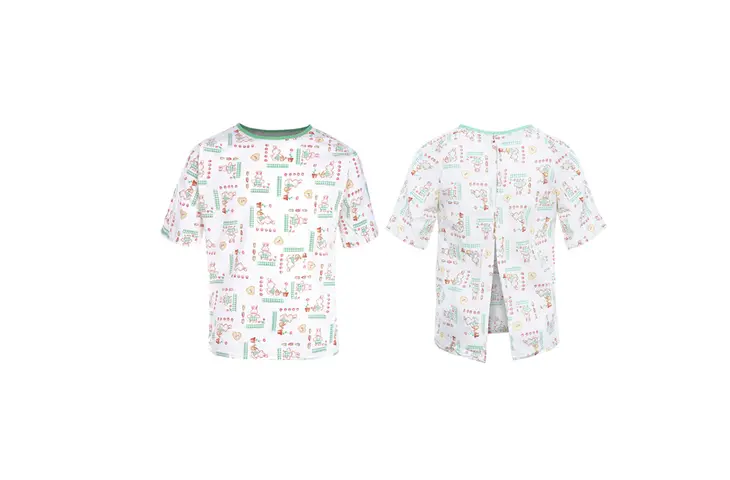 Child's patient gowns